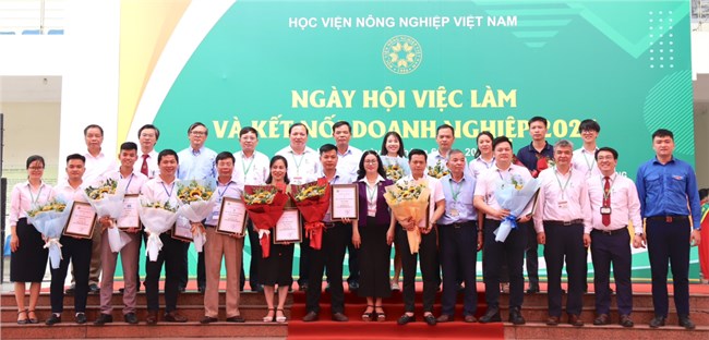 Học viện Nông nghiệp Việt Nam: Ngày hội việc làm kết nối doanh nghiệp và sinh viên ngành Nông nghiệp (14/06/2024)